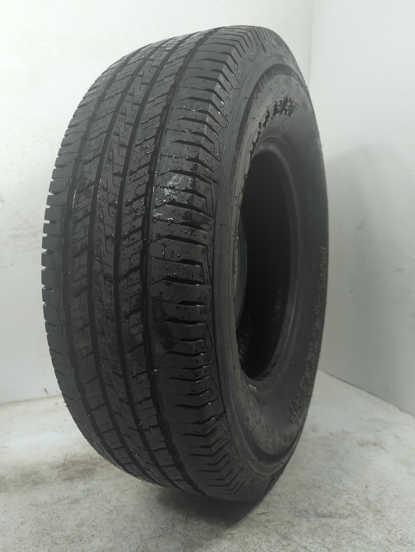 Used Tire 235/75R15 PATHFINDER HT 105T - Tread Depth 9/32 - Oemusedautoparts1.com