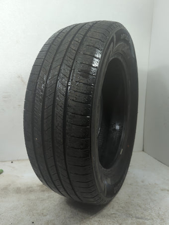 compare product Used Tire 235/60R18 IRONHEAD REFLEX SUV 107V - Tread Depth 8/32