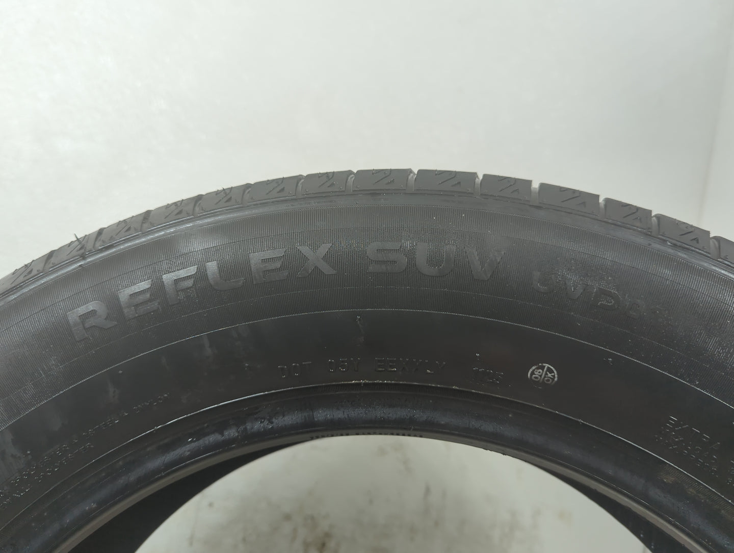Used Tire 235/60R18 IRONHEAD REFLEX SUV 107V - Tread Depth 8/32 - Oemusedautoparts1.com