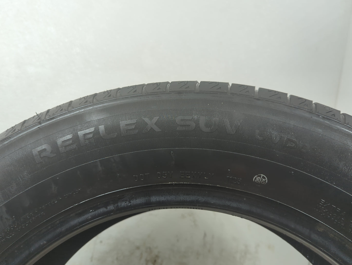 Used Tire 235/60R18 IRONHEAD REFLEX SUV 107V - Tread Depth 8/32 - Oemusedautoparts1.com