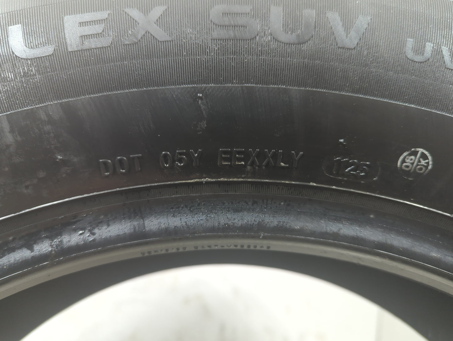 Used Tire 235/60R18 IRONHEAD REFLEX SUV 107V - Tread Depth 8/32 - Oemusedautoparts1.com