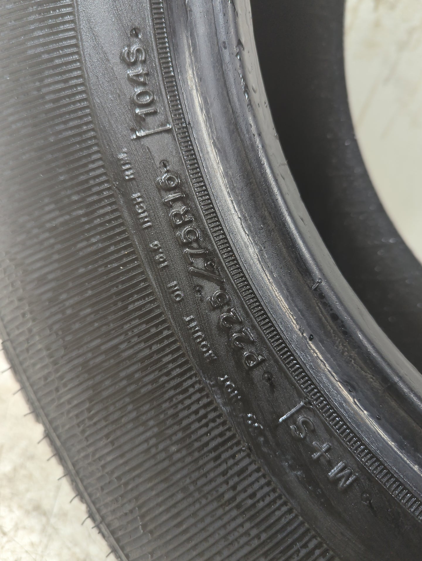 Used Tire 225/75R16 GOODYEAR WRANGLER ST 104S - Tread Depth null/32 - Oemusedautoparts1.com