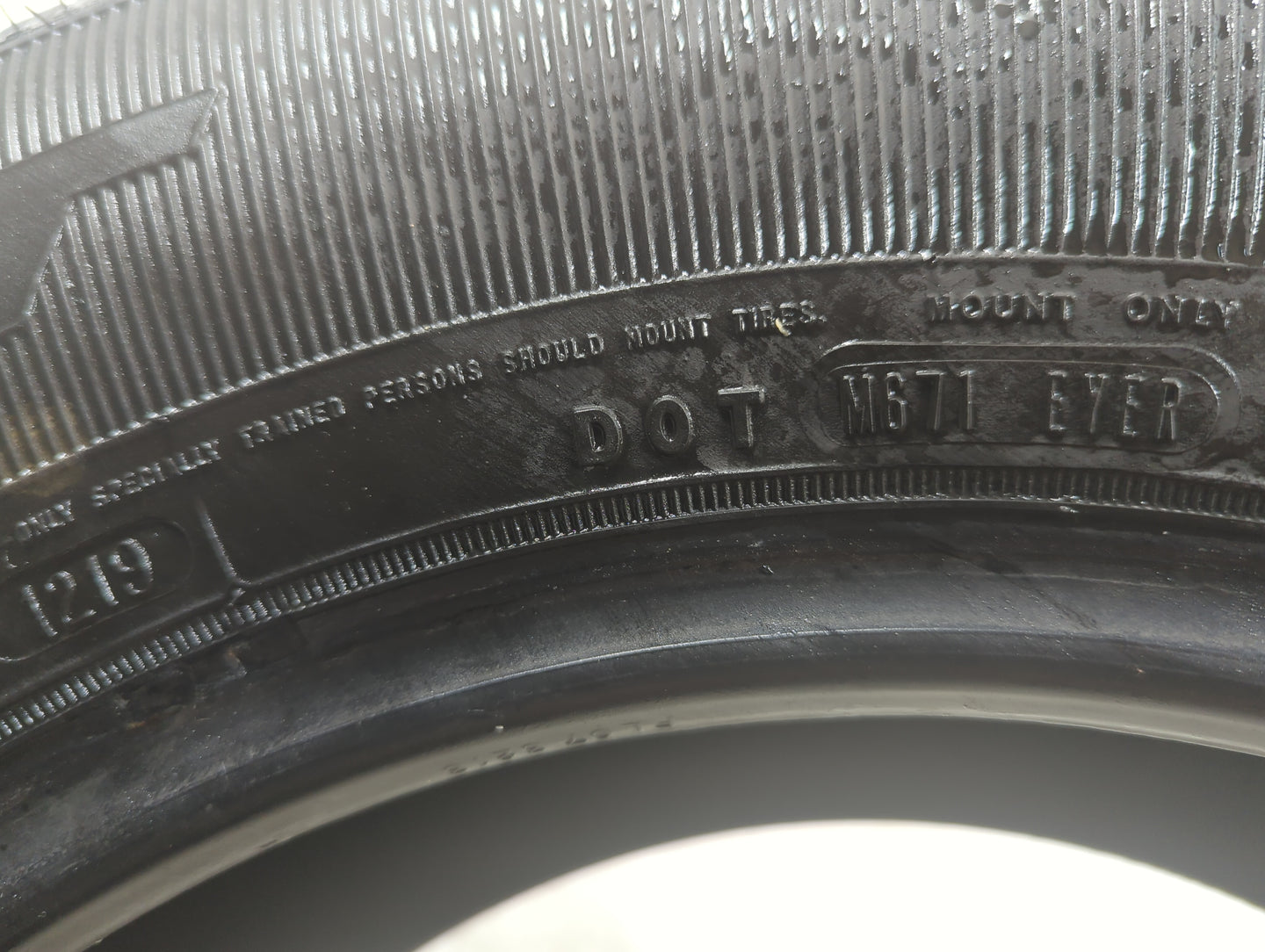 Used Tire 225/75R16 GOODYEAR WRANGLER ST 104S - Tread Depth null/32 - Oemusedautoparts1.com