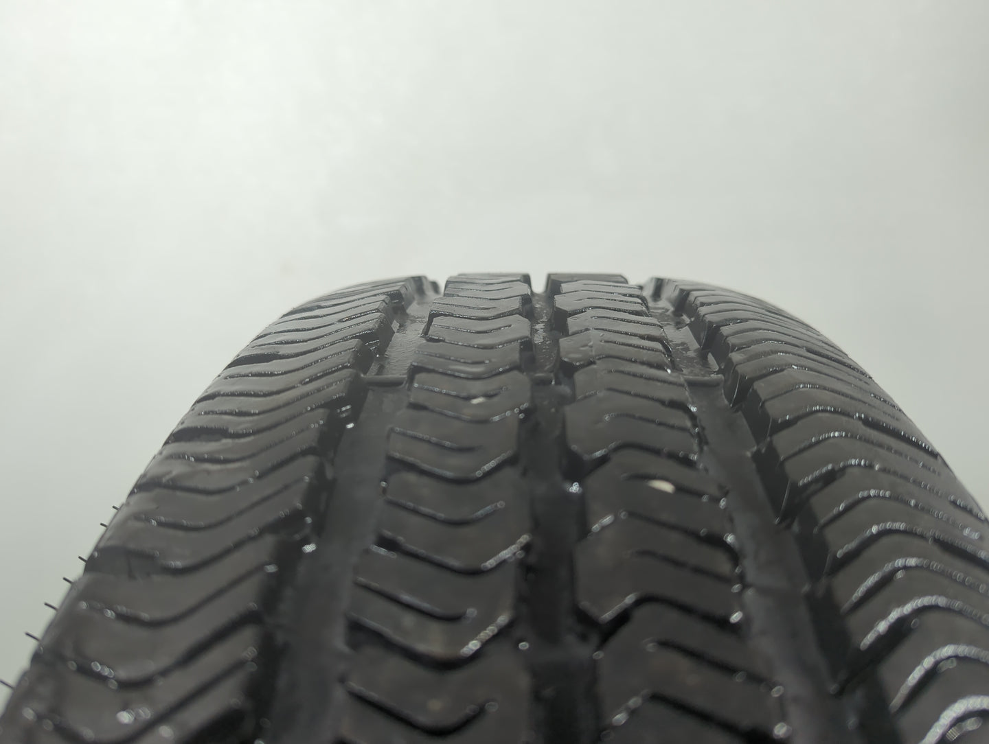 Used Tire 225/75R16 GOODYEAR WRANGLER ST 104S - Tread Depth null/32 - Oemusedautoparts1.com