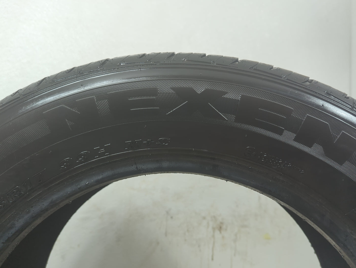 Used Tire 235/55R17 NEXEN CLASSE PREMIERE CP671 99H - Tread Depth 9/32 - Oemusedautoparts1.com