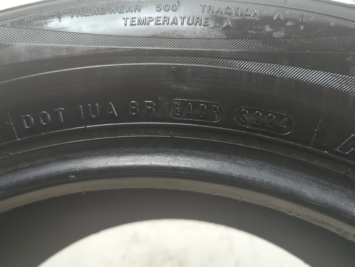 Used Tire 235/55R17 NEXEN CLASSE PREMIERE CP671 99H - Tread Depth 9/32 - Oemusedautoparts1.com