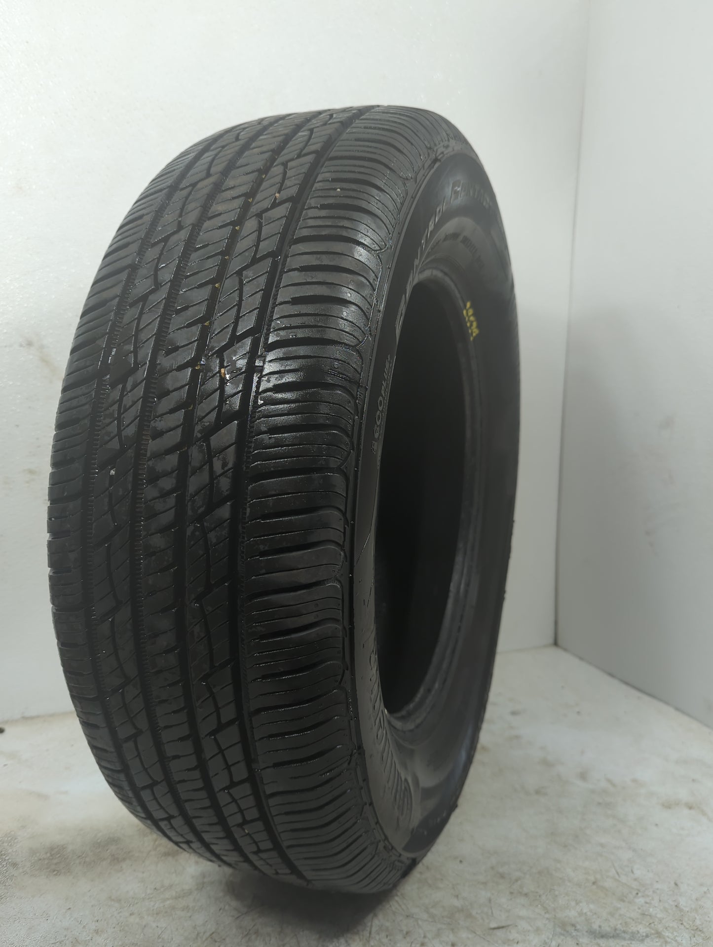 Used Tire 235/65R17 CONTINENTAL CONTROL CONTACT TOUR A/S 104H - 10/32 - Oemusedautoparts1.com