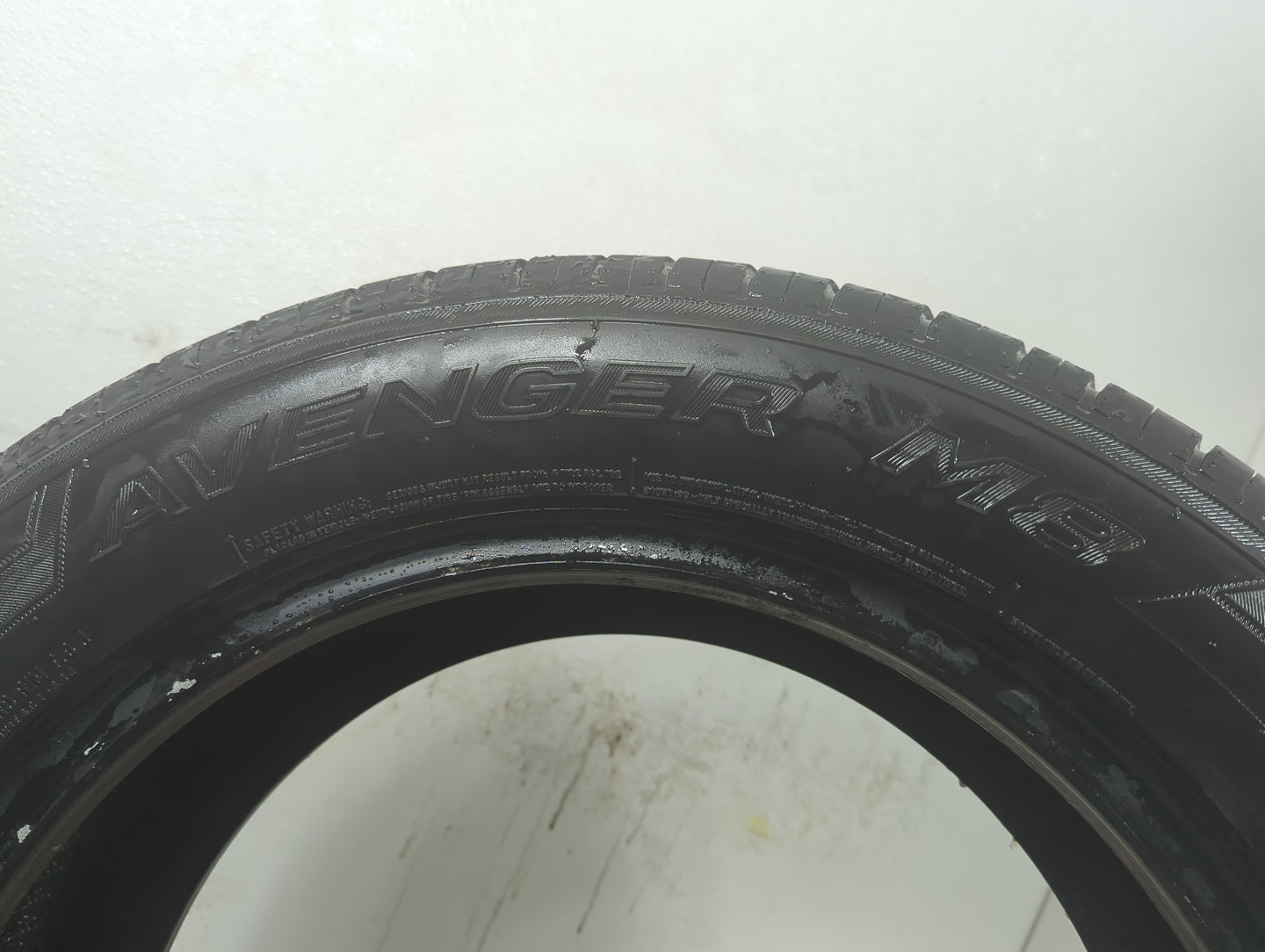 Used Tire 225/55R17 MASTERCRAFT AVENGER M8 - Tread Depth 9/32 - Oemusedautoparts1.com