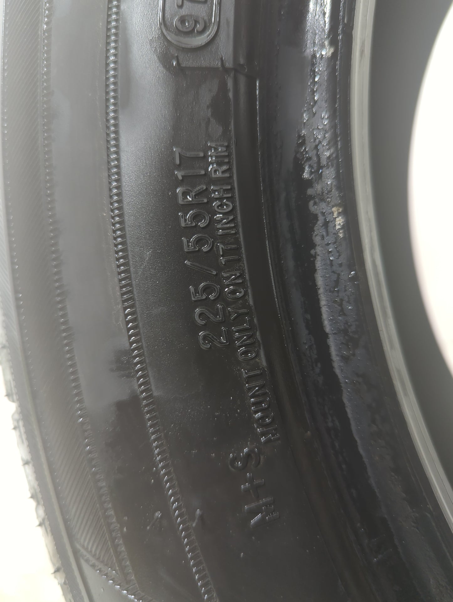 Used Tire 225/55R17 MASTERCRAFT AVENGER M8 - Tread Depth 9/32 - Oemusedautoparts1.com