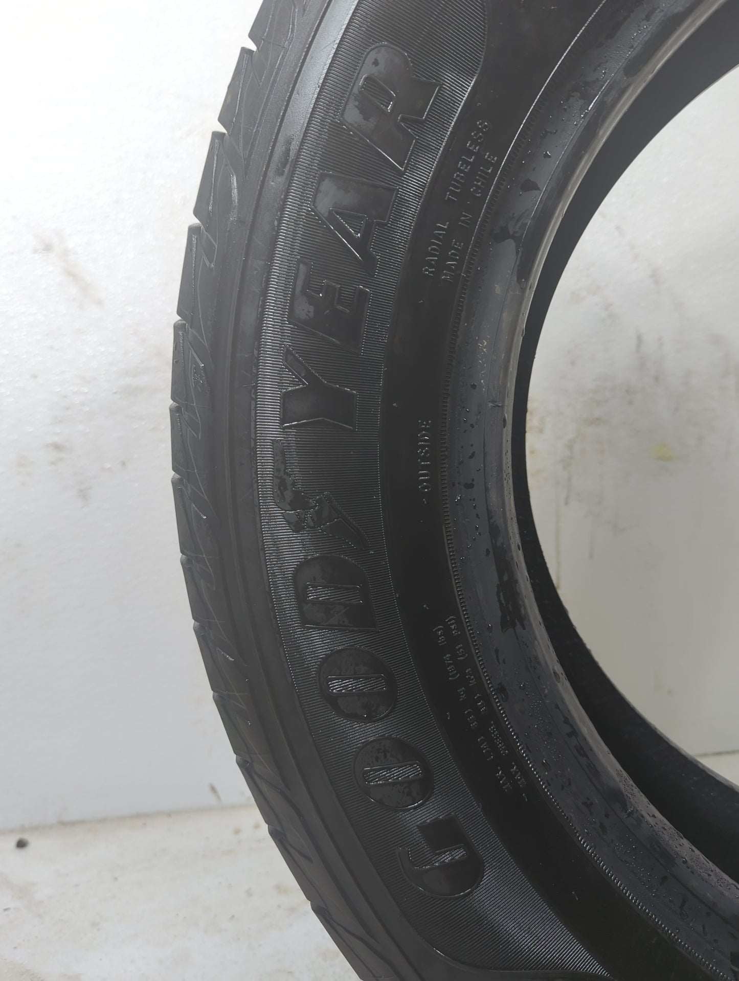 Used Tire 225/65R17 GOODYEAR ASSURANCE WEATHERREADY 102H - Tread Depth 9/32 - Oemusedautoparts1.com