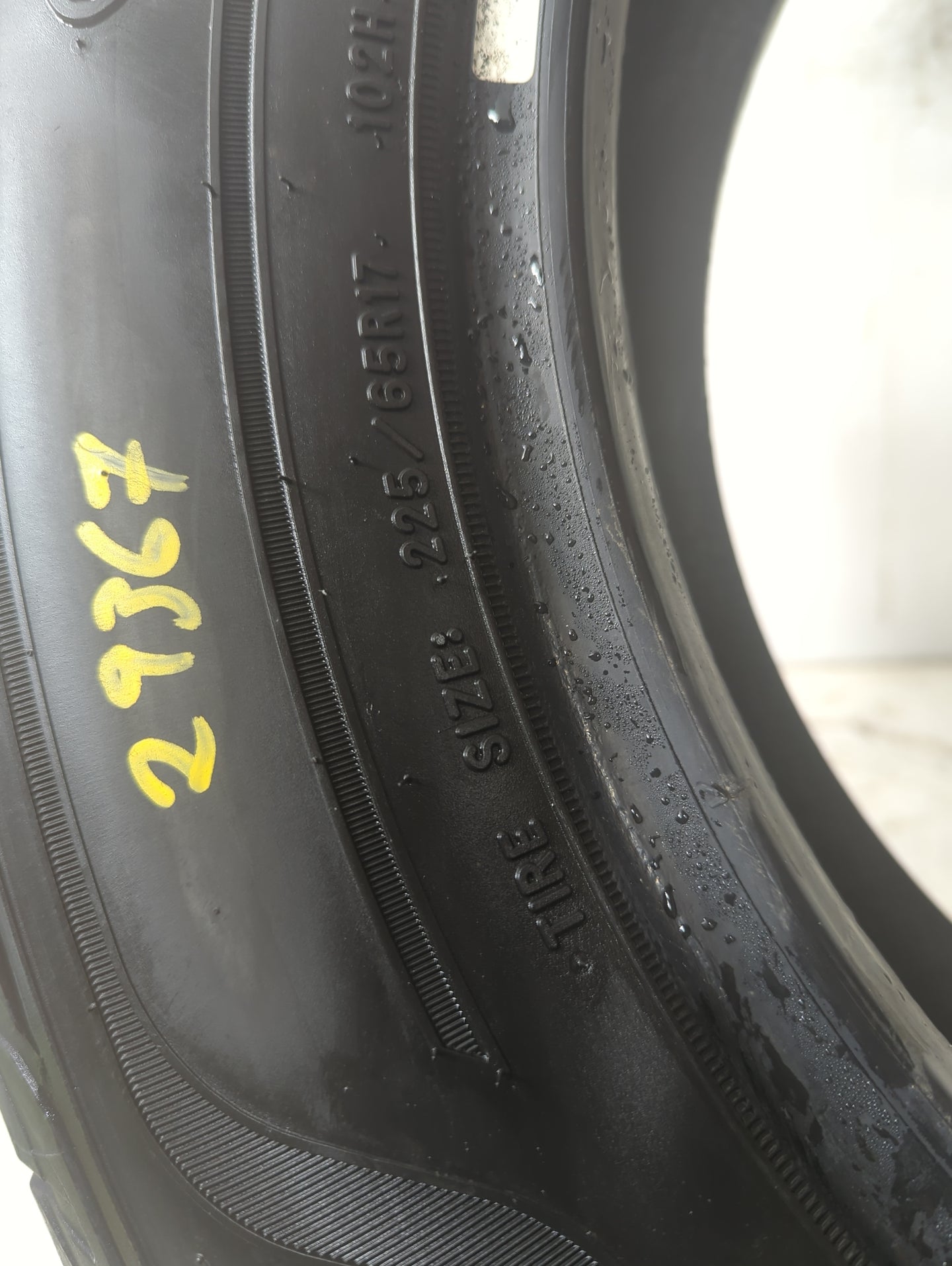Used Tire 225/65R17 GOODYEAR ASSURANCE WEATHERREADY 102H - Tread Depth 9/32 - Oemusedautoparts1.com