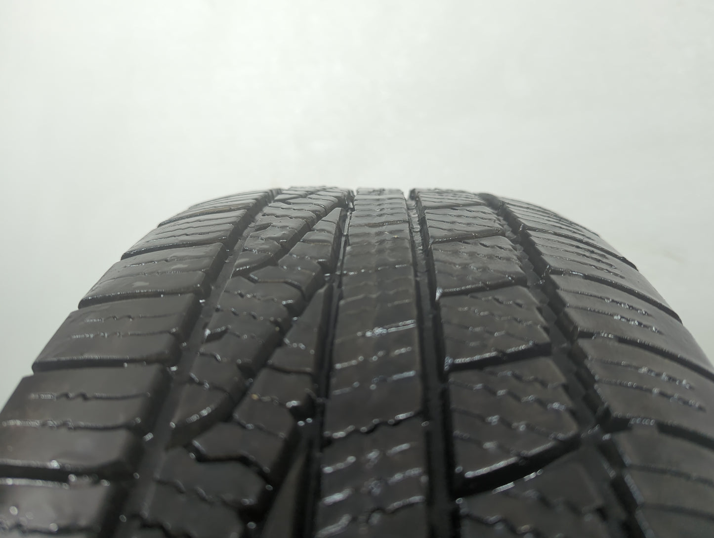 Used Tire 225/65R17 GOODYEAR ASSURANCE WEATHERREADY 102H - Tread Depth 9/32 - Oemusedautoparts1.com