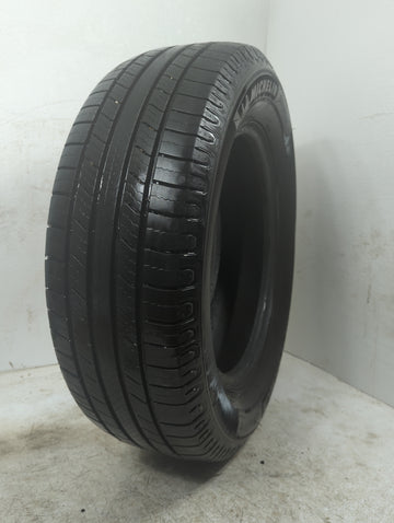 Used Tire 225/65R17 MICHELIN DEFENDER 2 102H - Tread Depth 10/32 - Oemusedautoparts1.com
