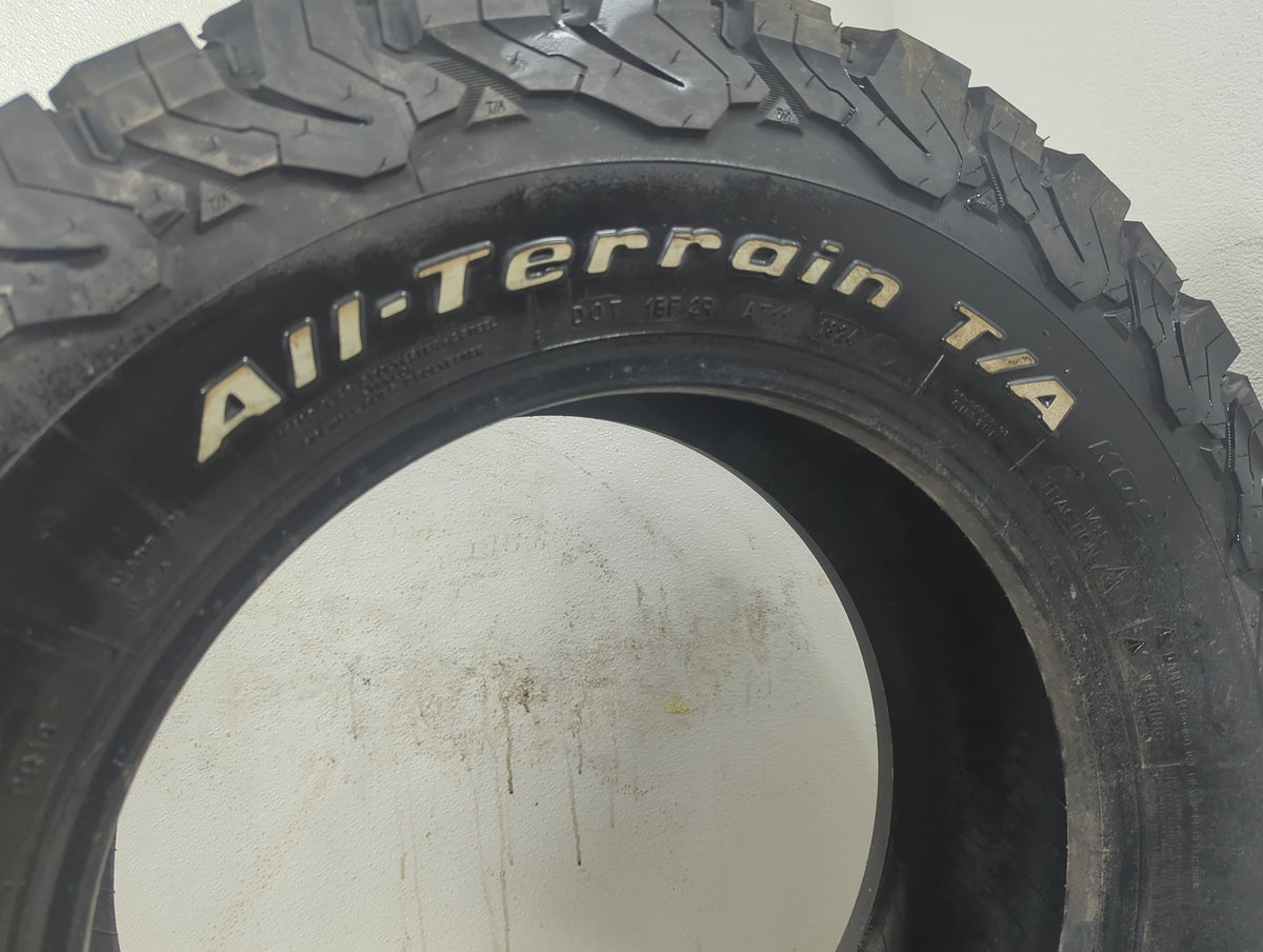 Used Tire 265/65R17 BFGOODRICH ALL-TERRAIN T/A KO2 120S - Tread Depth 7/32 - Oemusedautoparts1.com