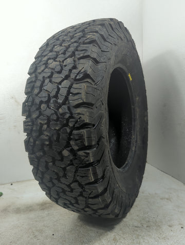 Used Tire LT265/70R17 BFGOODRICH ALL-TERRAIN T/A KO2 121S - Tread Depth 14/32 - Oemusedautoparts1.com