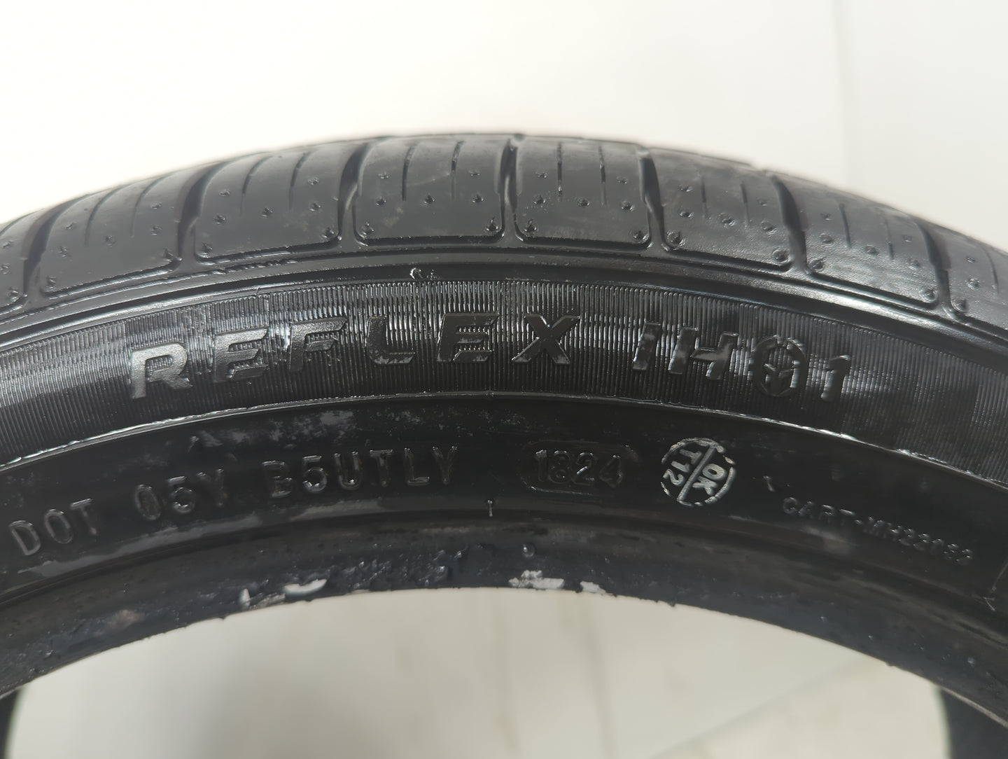 Used Tire 215/45R17 IRONHEAD REFLEX 87W - Tread Depth 9/32 - Oemusedautoparts1.com