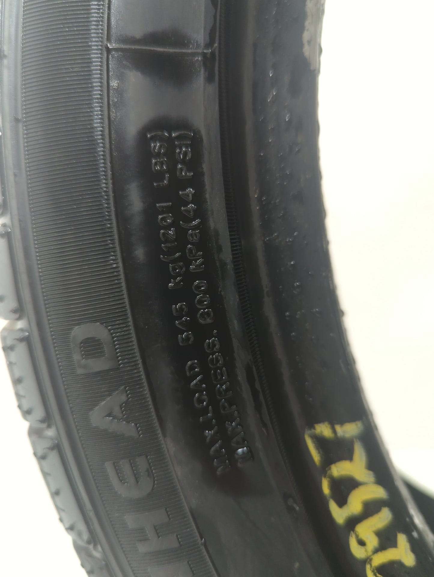 Used Tire 215/45R17 IRONHEAD REFLEX 87W - Tread Depth 9/32 - Oemusedautoparts1.com