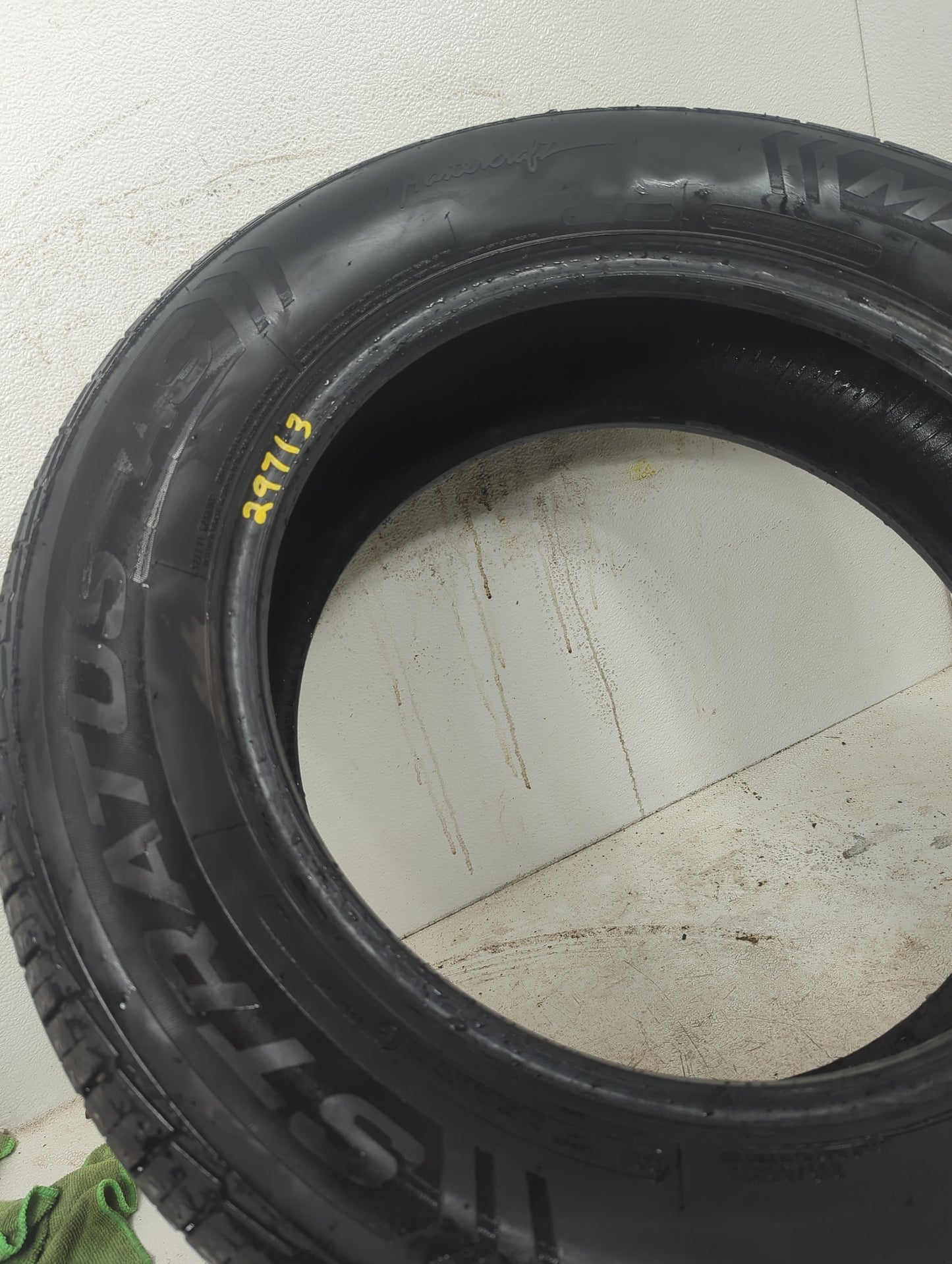 Used Tire 215/65R17 MASTERCRAFT STRATUS AS 99T - Tread Depth 7/32 - Oemusedautoparts1.com