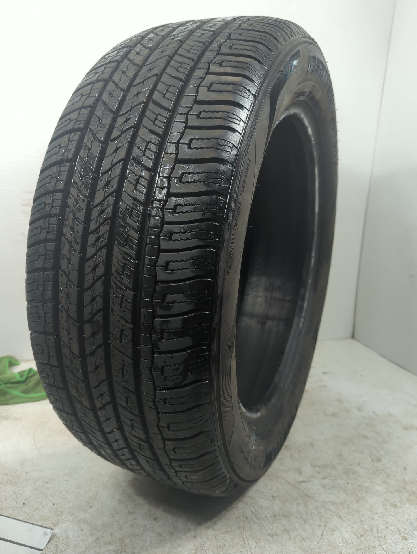 Used Tire 235/55R18 PHANTOM C-SPORT 104V - Tread Depth 10/32 - Oemusedautoparts1.com