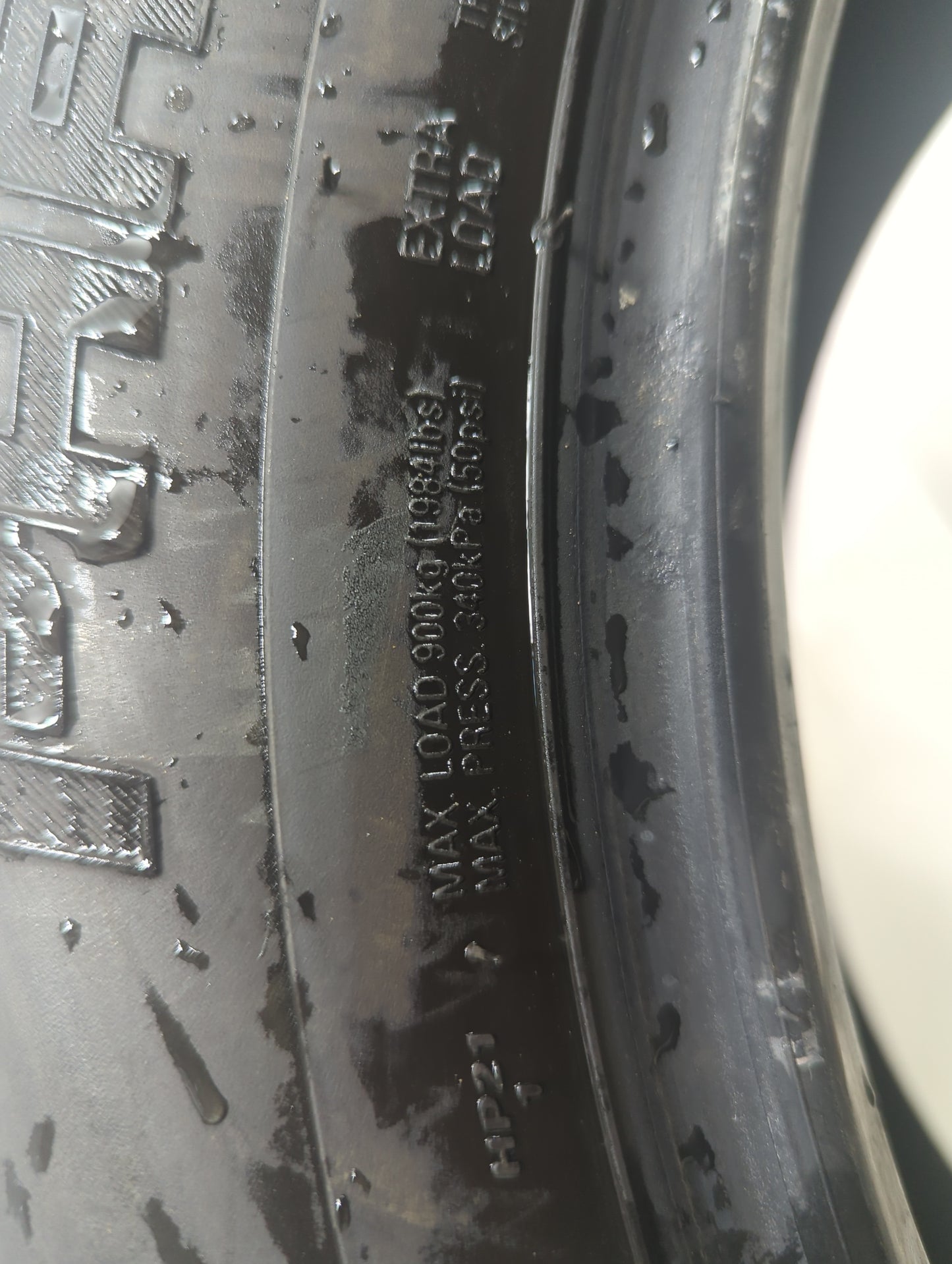 Used Tire 235/55R18 PHANTOM C-SPORT 104V - Tread Depth 10/32 - Oemusedautoparts1.com