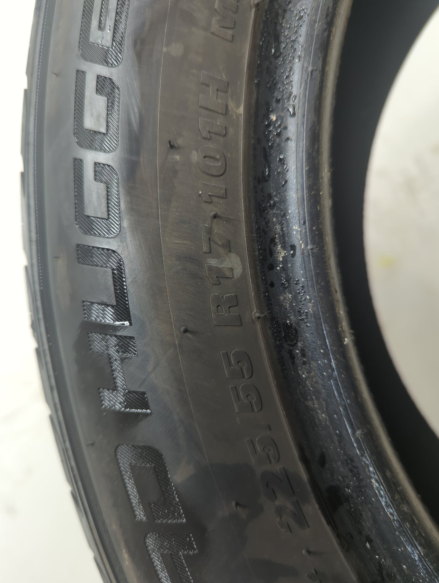 Used Tire 225/55R17 ROAD HUGGER GT AS/02 101H - Tread Depth 8/32 - Oemusedautoparts1.com