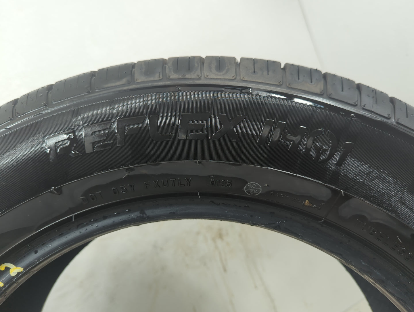 Used Tire 225/60R17 IRONHEAD REFLEX H/T 99T - Tread Depth 10/32 - Oemusedautoparts1.com