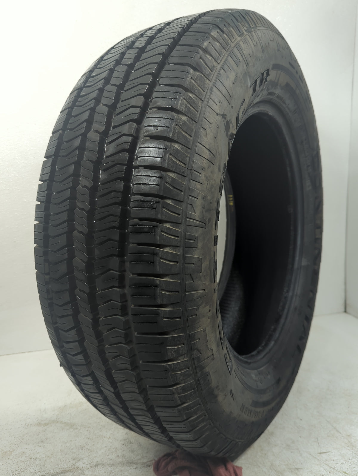 Used Tire 245/65R17 CONTINENTAL CONTITRAC - Tread Depth 12/32 - Oemusedautoparts1.com