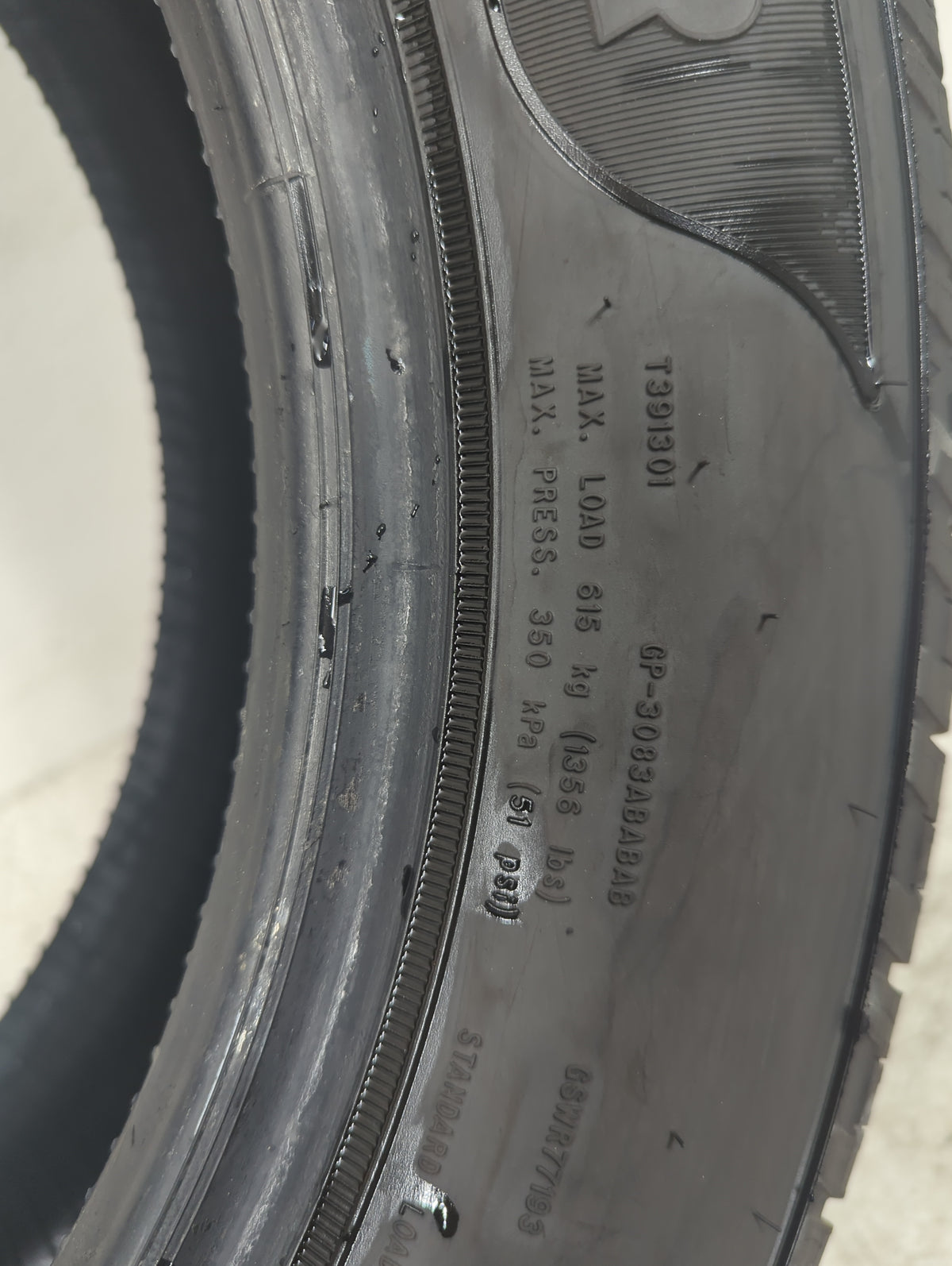 Used Tire 205/55R16 GOODYEAR RELIANT ALL-SEASON 91V - Tread Depth 9/32 - Oemusedautoparts1.com