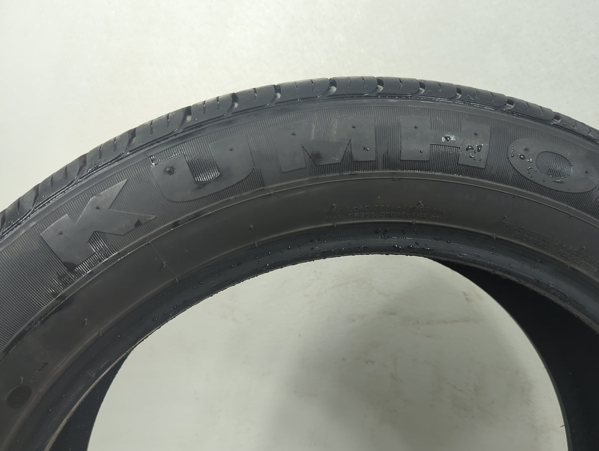 Used Tire 225/55R19 KUMHO SOLUS KH16 99V - Tread Depth 8/32 - Oemusedautoparts1.com