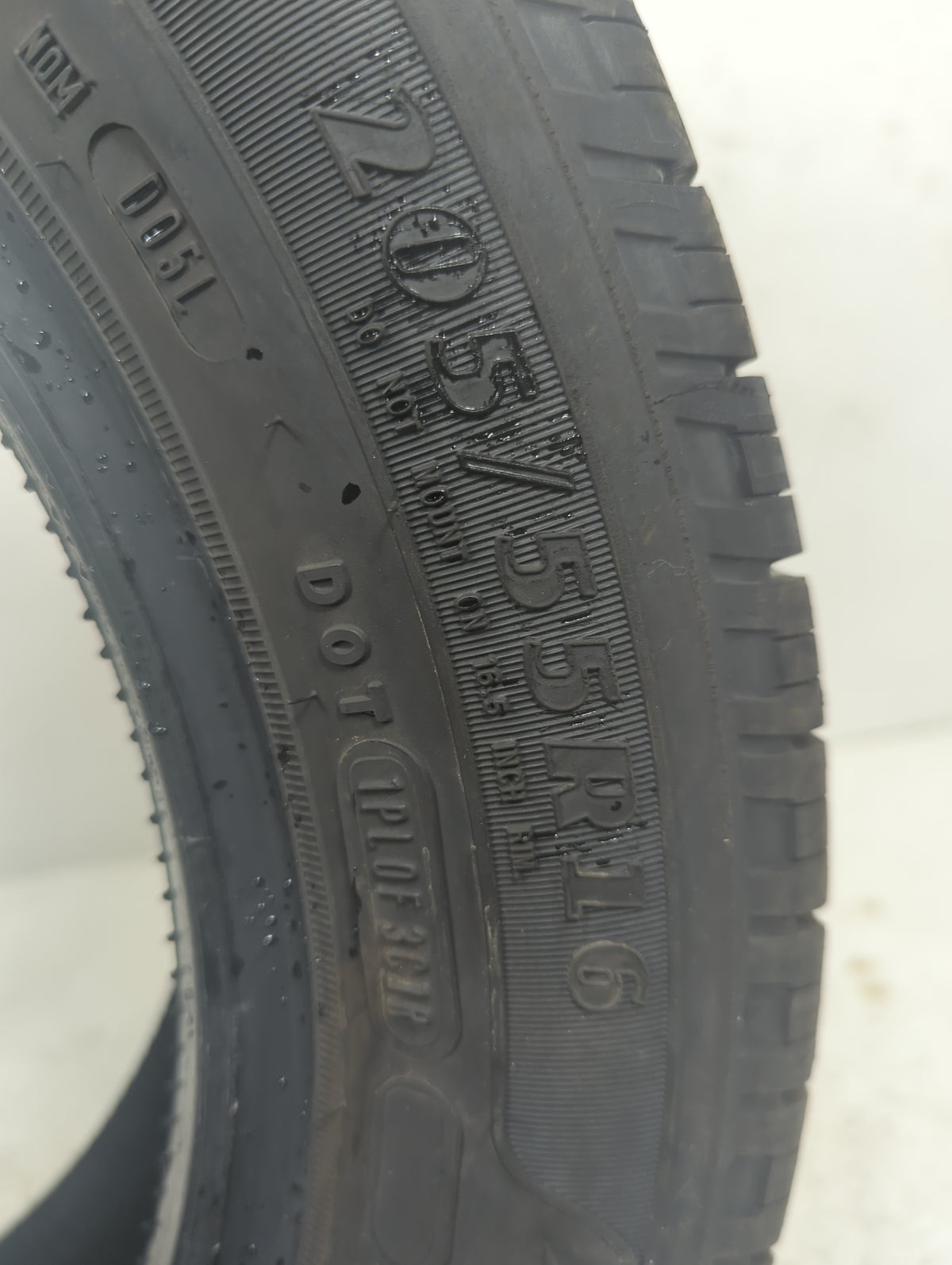 Used Tire 205/55R16 GOODYEAR RELIANT 91H - Tread Depth 8/32 - Oemusedautoparts1.com