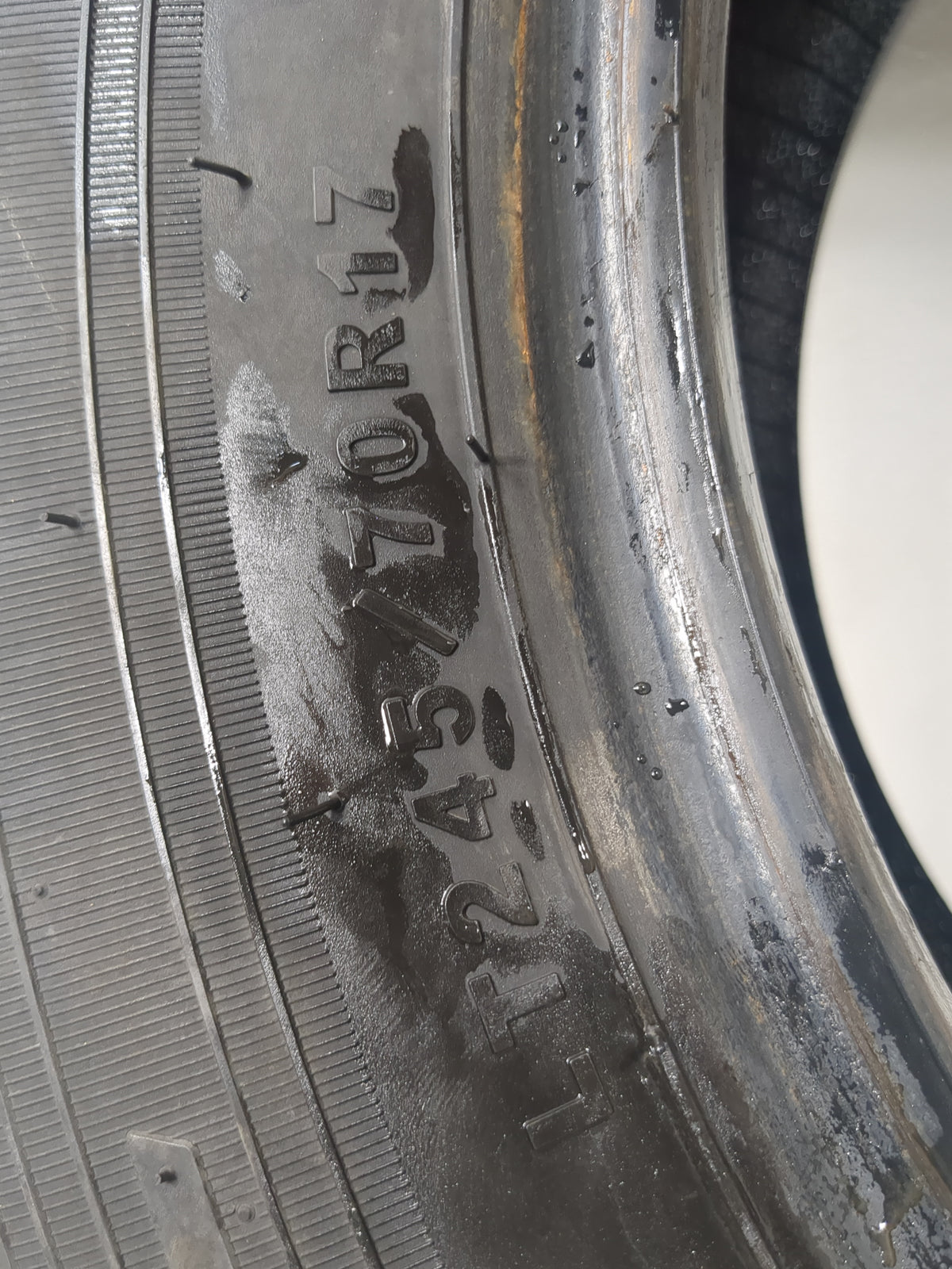 Used Tire 245/70R17 DURO FRONTIER HT 117T - Tread Depth 10/32 - Oemusedautoparts1.com