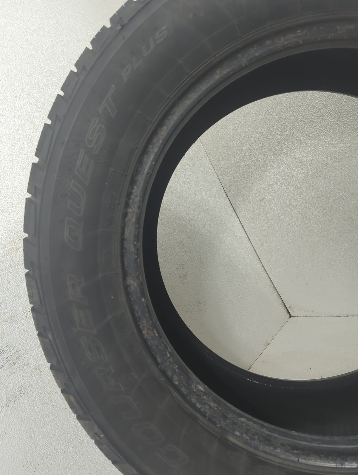 Used Tire 245/60R18 MASTERCRAFT COURSER QUEST PLUS 105H - Tread Depth 10/32 - Oemusedautoparts1.com