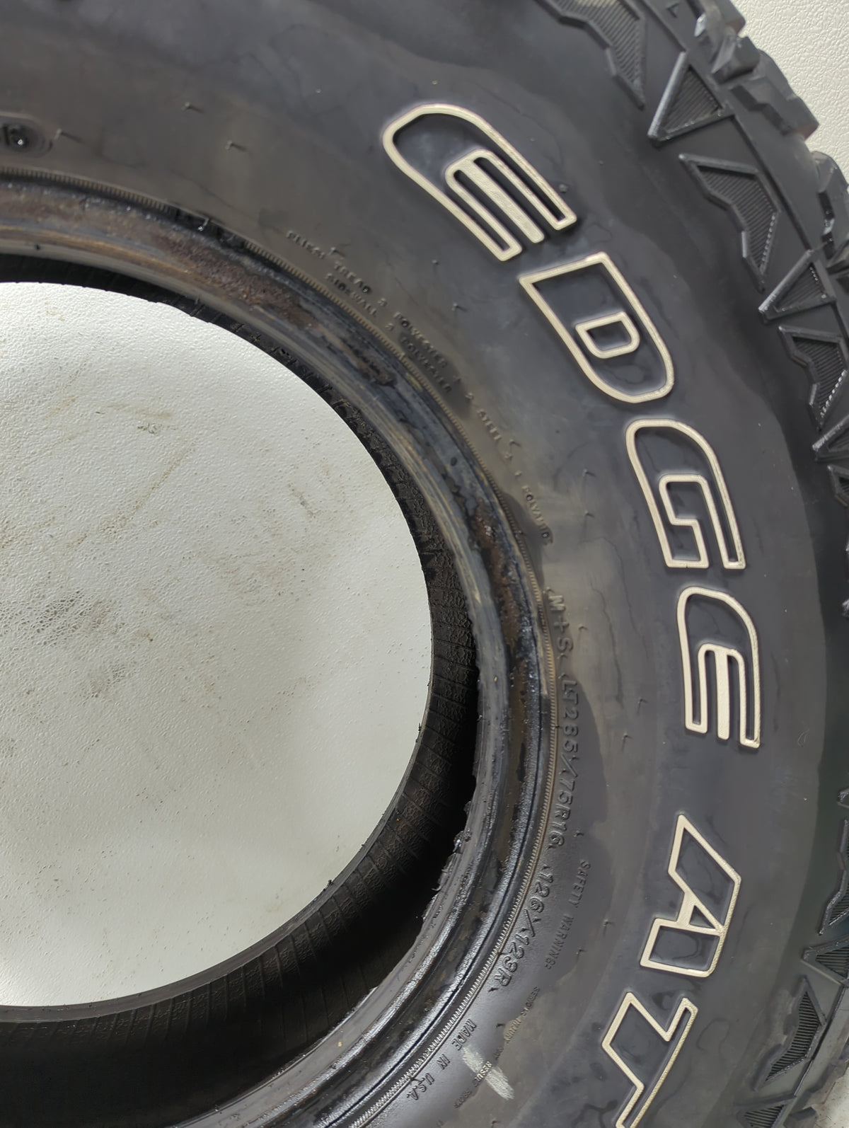 Used Tire 285/75R16 KELLY EDGE AT 126R - Tread Depth 11/32 - Oemusedautoparts1.com