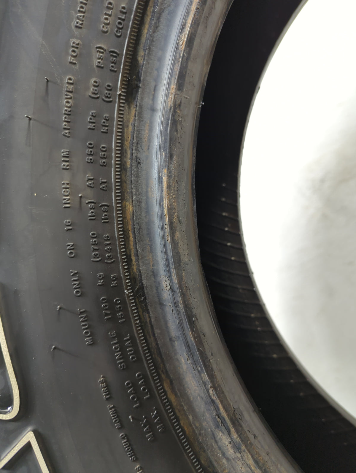 Used Tire 285/75R16 KELLY EDGE AT 126R - Tread Depth 11/32 - Oemusedautoparts1.com