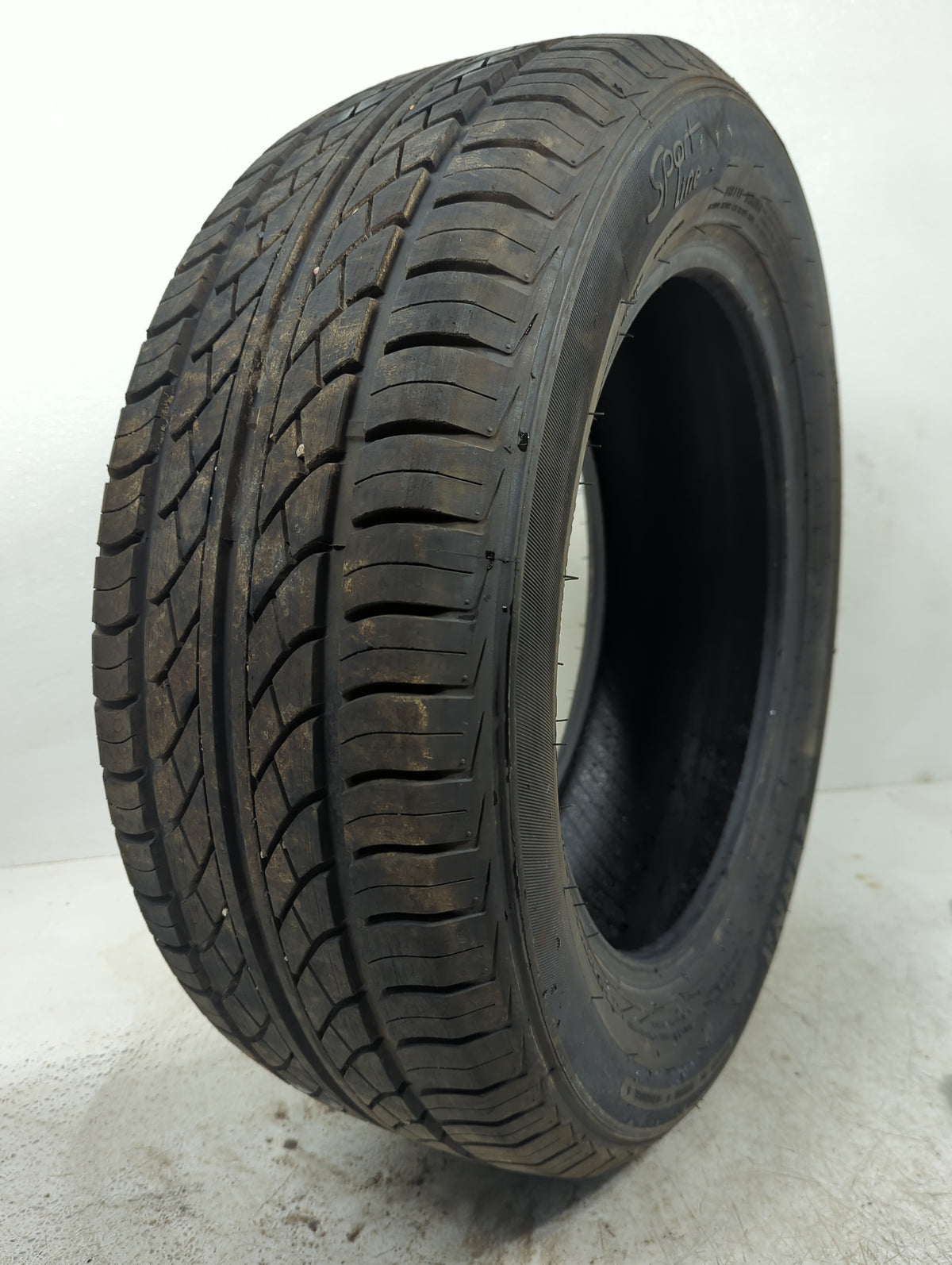 Used Tire 215/55R16 ZENNA SPORT LINE 93W - Tread Depth 9/32 - Oemusedautoparts1.com