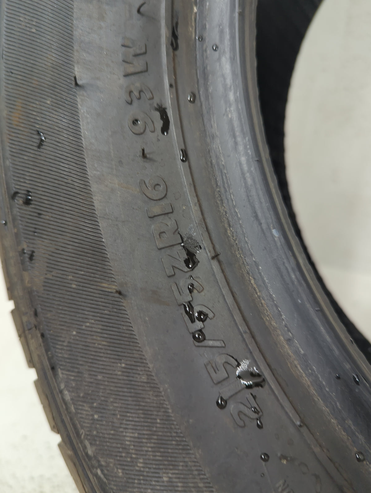 Used Tire 215/55R16 ZENNA SPORT LINE 93W - Tread Depth 9/32 - Oemusedautoparts1.com