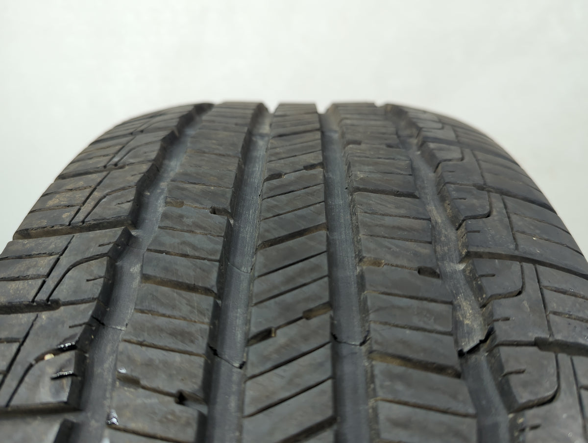 Used Tire 235/55R17 GOODYEAR RELIANT ALL-SEASON 99H - Tread Depth 9/32 - Oemusedautoparts1.com