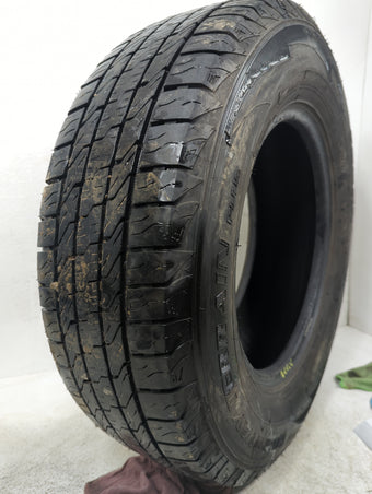 compare product Used Tire 235/70R16 MASTERCRAFT COURSER AXT2 106T - Tread Depth 8/32