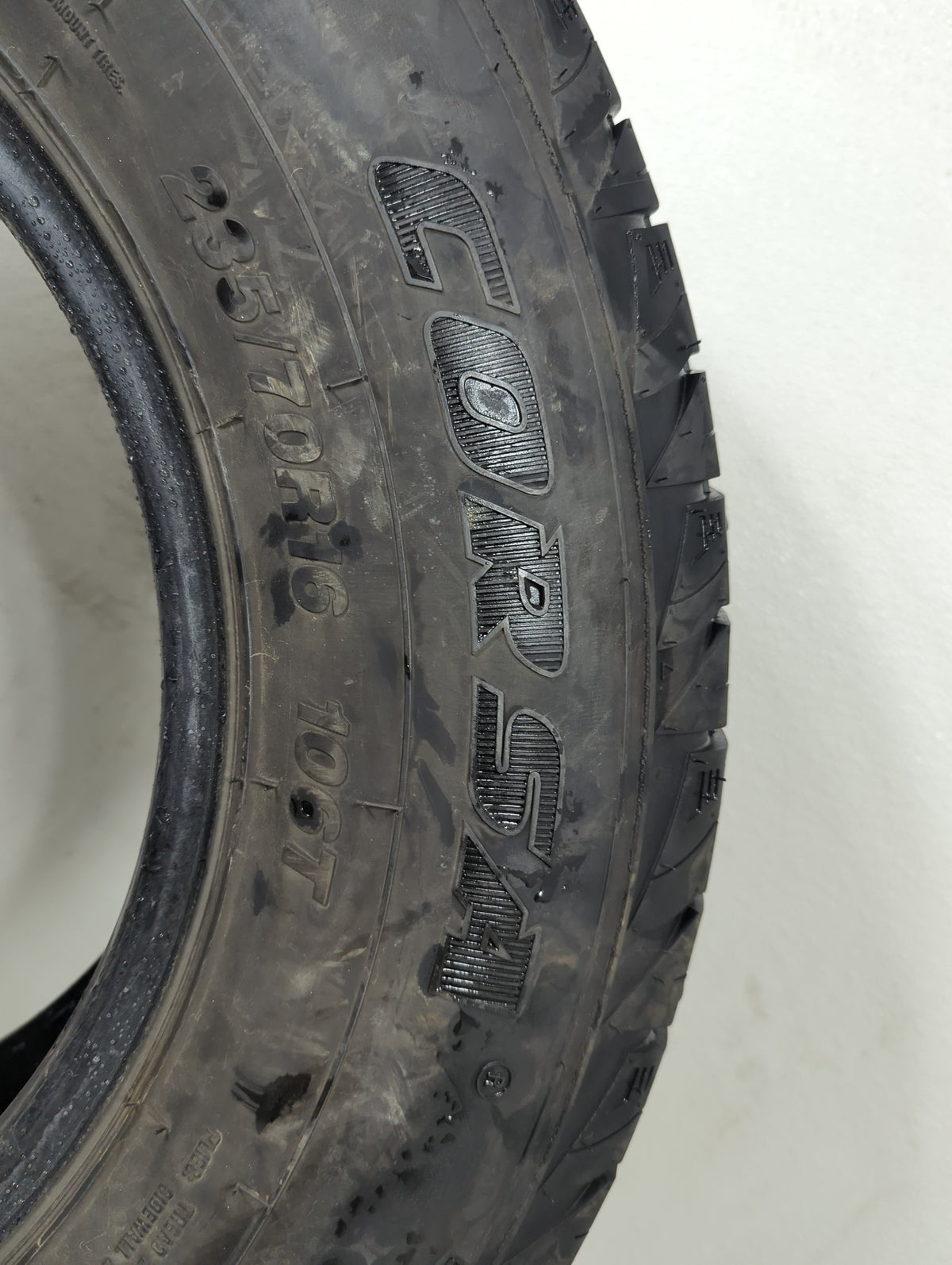 Used Tire 235/70R16 MASTERCRAFT COURSER AXT2 106T - Tread Depth 8/32 - Oemusedautoparts1.com