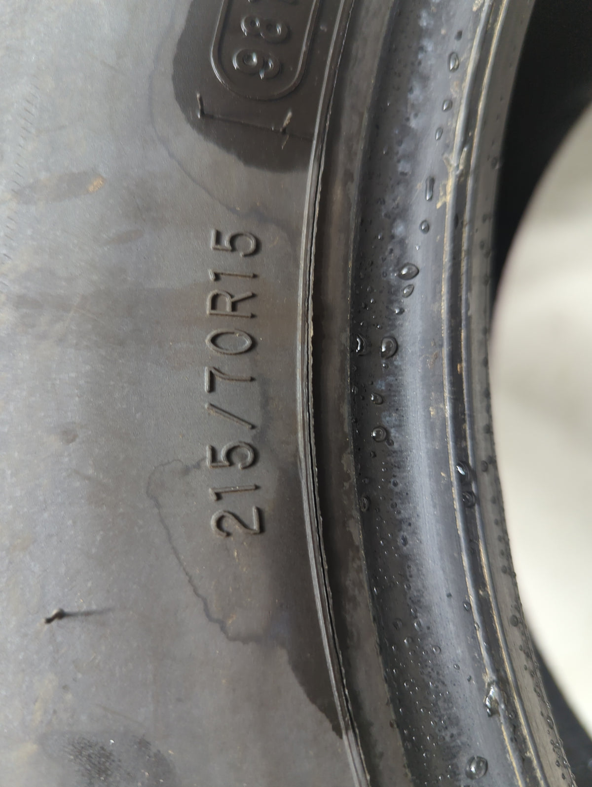 Used Tire 215/70R15 MASTERCRAFT STRATUS 98T - Tread Depth 9/32 - Oemusedautoparts1.com
