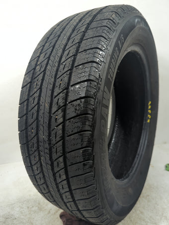 compare product Used Tire 225/60R17 UNIROYAL TIGER PAW TOURING A/S 99H - Tread Depth 10/32