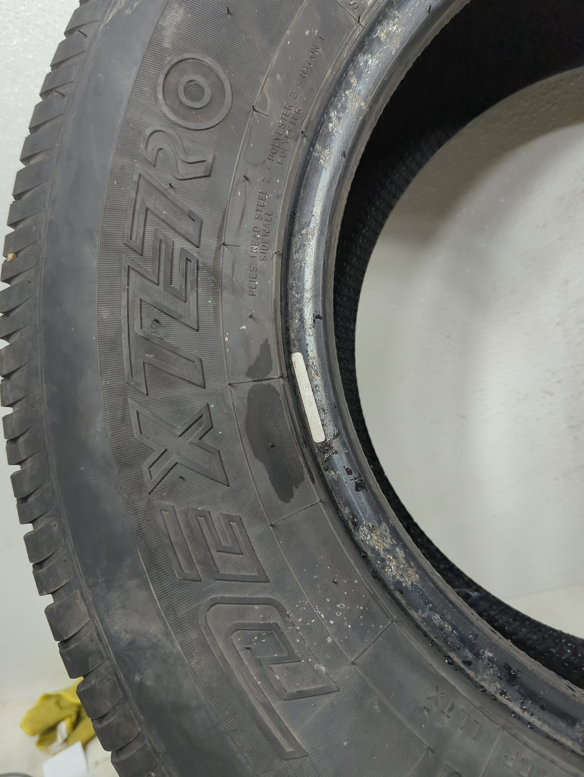 Used Tire 255/70R16 NEXEN ROADIAN DHT2 109T - Tread Depth 8/32 - Oemusedautoparts1.com