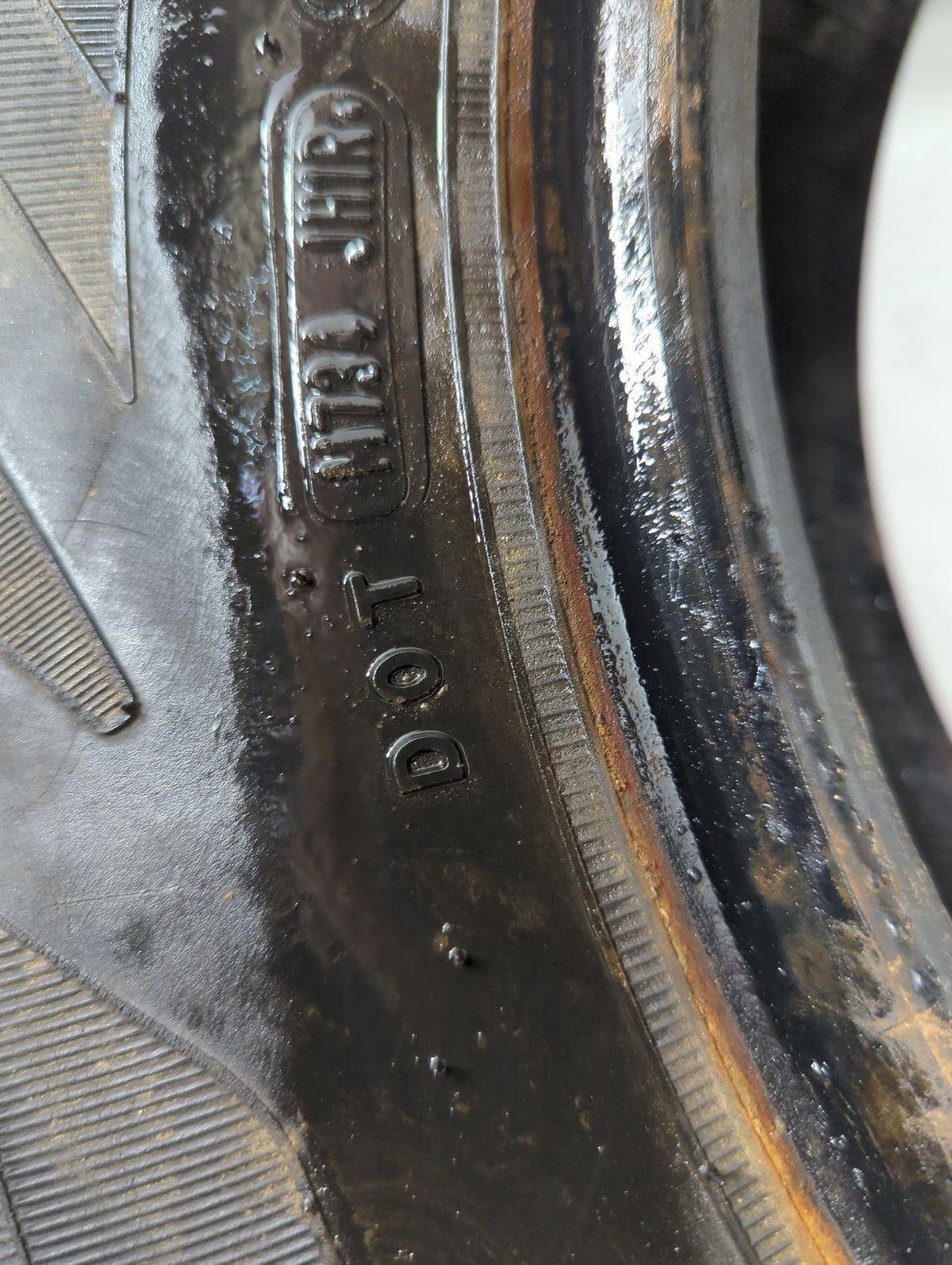 Used Tire 215/70R15 GOODYEAR ASSURANCE 98T - Tread Depth 10/32 - Oemusedautoparts1.com