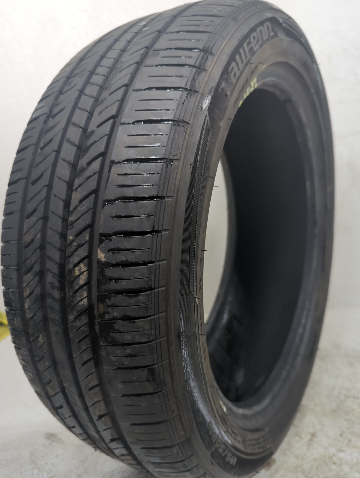 Used Tire 195/50R16 LAUFENN G FIT AS 88W - Tread Depth 8/32 - Oemusedautoparts1.com