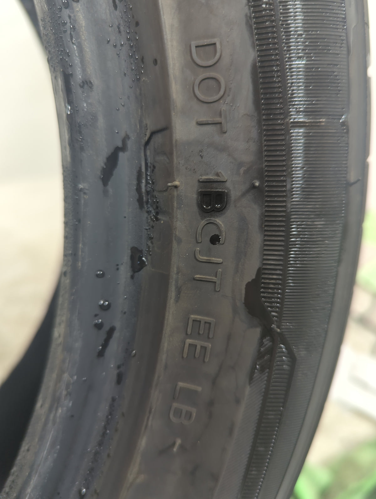 Used Tire 195/50R16 LAUFENN G FIT AS 88W - Tread Depth 8/32 - Oemusedautoparts1.com