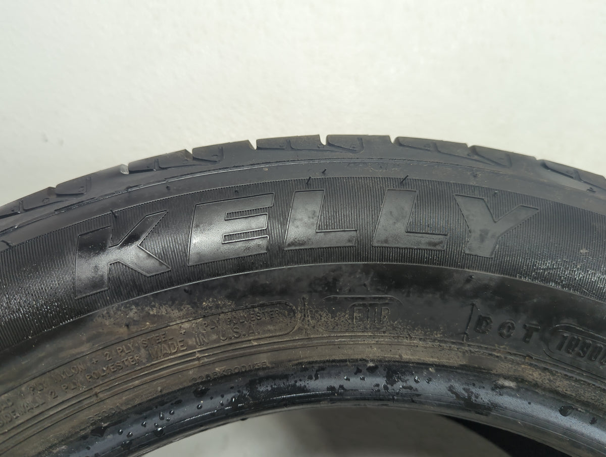 Used Tire 225/55R17 KELLY EDGE TOURING PLUS 97V - Tread Depth 10/32 - Oemusedautoparts1.com