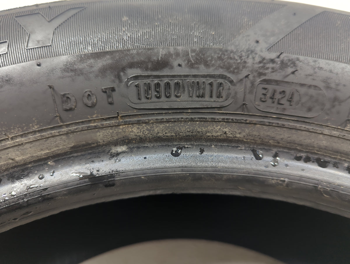 Used Tire 225/55R17 KELLY EDGE TOURING PLUS 97V - Tread Depth 10/32 - Oemusedautoparts1.com