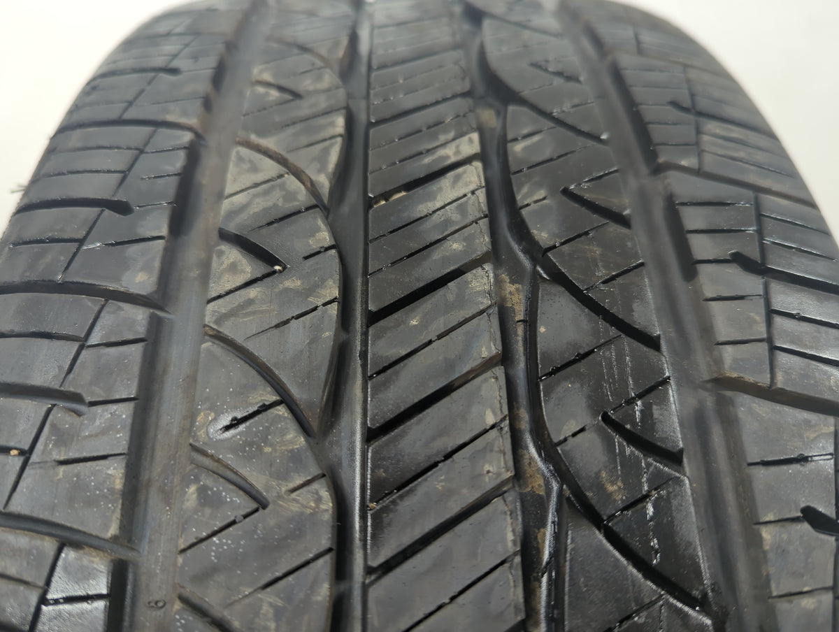 Used Tire 225/55R17 KELLY EDGE TOURING PLUS 97V - Tread Depth 10/32 - Oemusedautoparts1.com