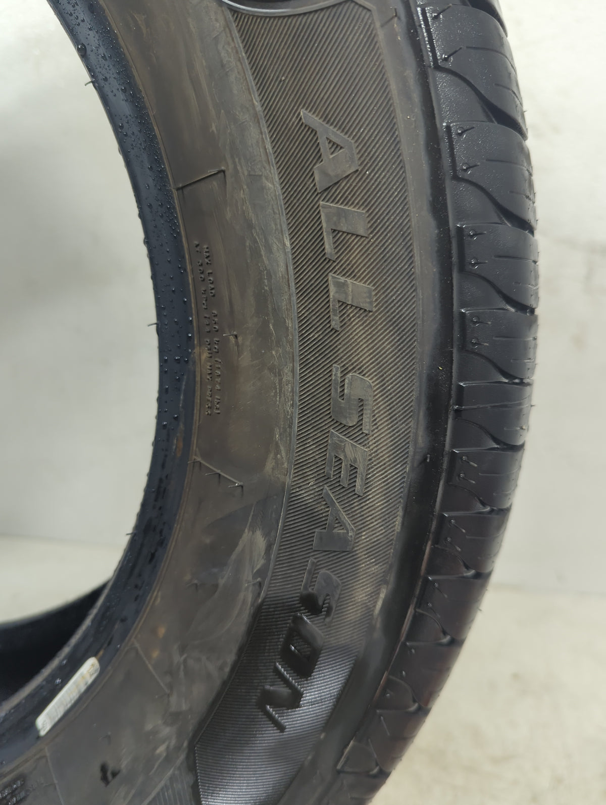 Used Tire 225/65R17 FIRESTONE ALL SEASON 102H - Tread Depth 9/32 - Oemusedautoparts1.com