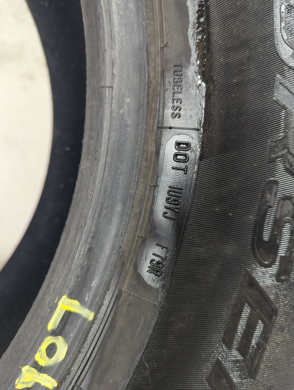 Used Tire 275/65R18 MASTERCRAFT COURSER QUEST PLUS 116T - Tread Depth 10/32 - Oemusedautoparts1.com